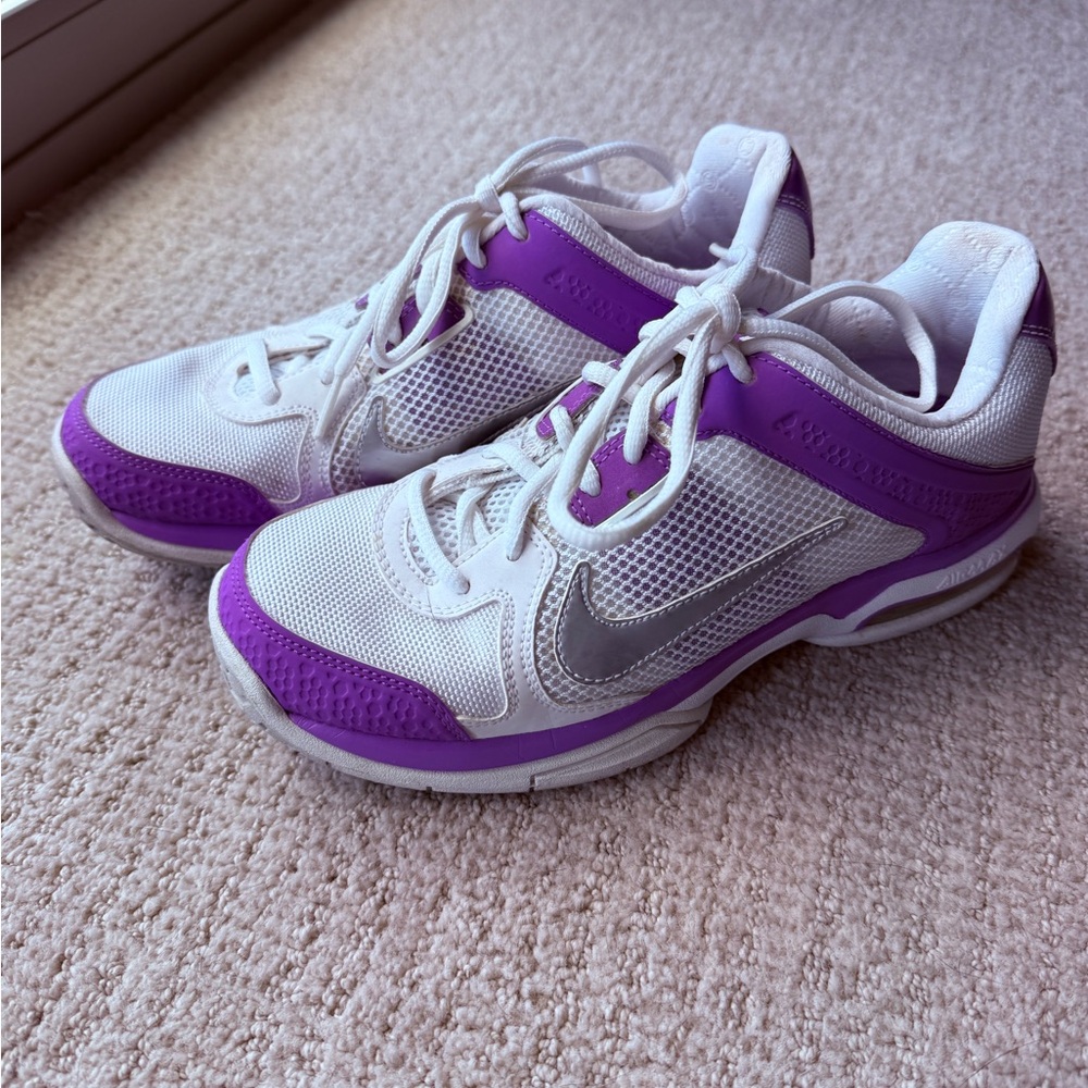 Nike Women's Tennis Shoes (For the sport tennis)